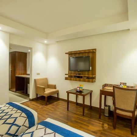 Hotel Arch International Nueva Delhi Exterior foto