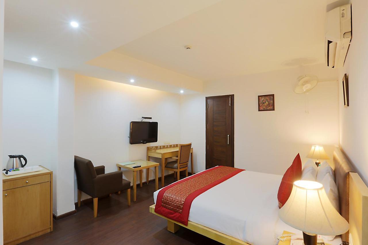Hotel Arch International Nueva Delhi Exterior foto