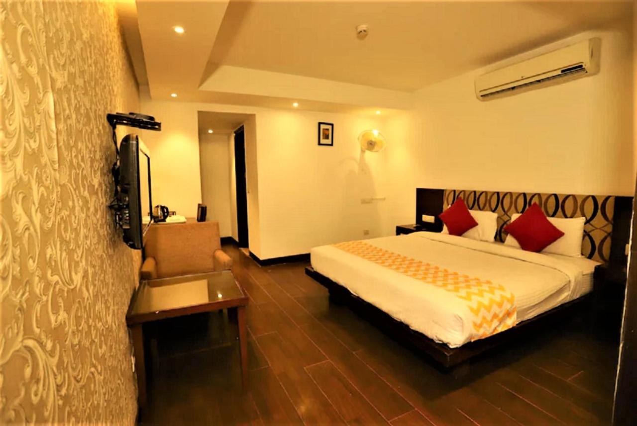 Hotel Arch International Nueva Delhi Exterior foto