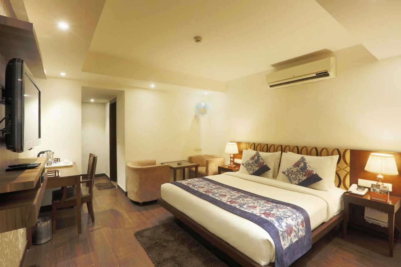 Hotel Arch International Nueva Delhi Exterior foto
